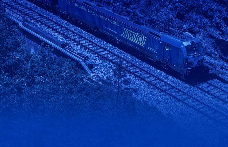 Panther Shuttle Service offers up to 16 weekly round trips between Koper and Graz.