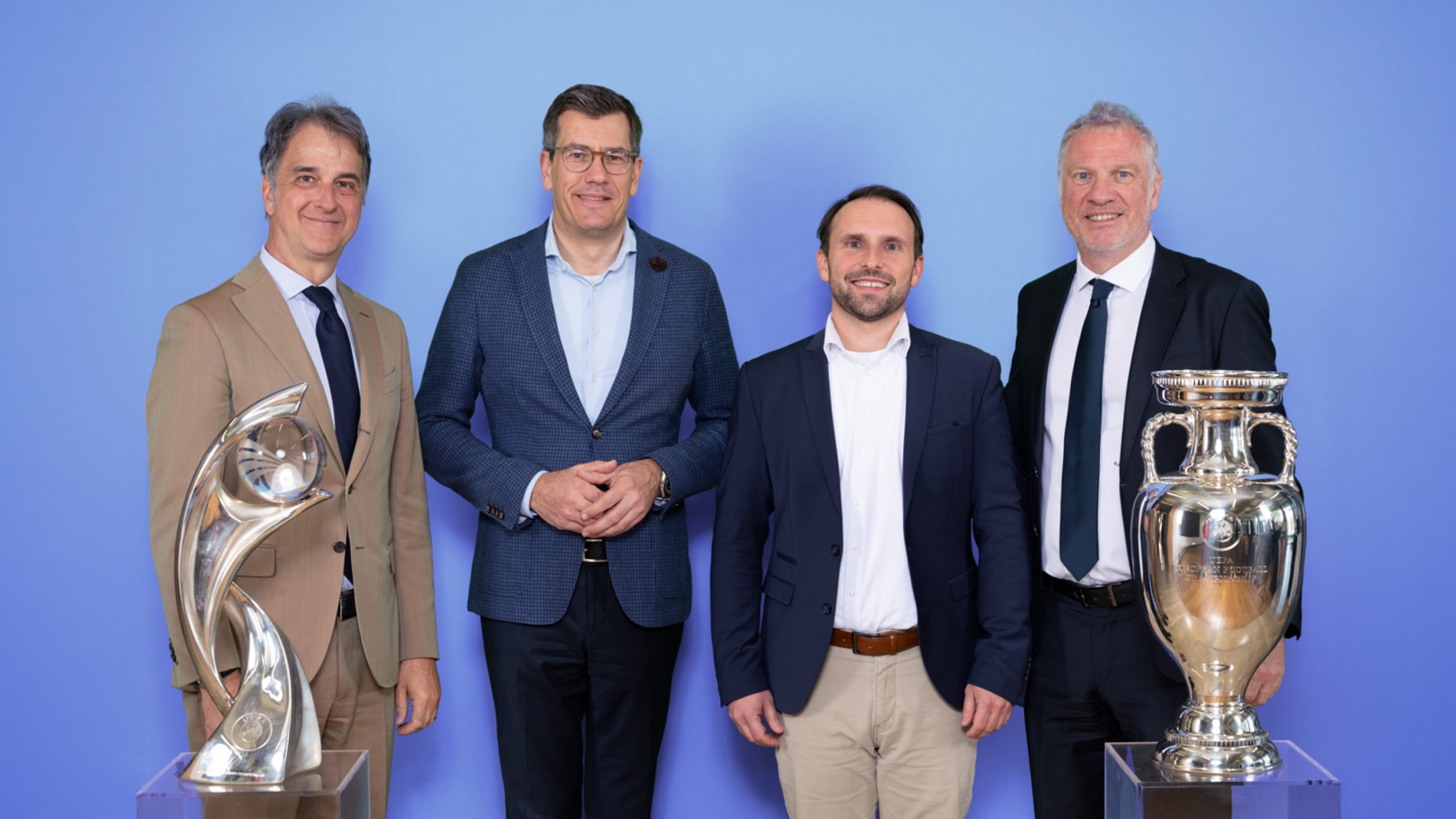 Unternehmen der Schwarz Gruppe werden erster strategischer Partner der UEFA