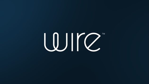 Auf einem dunkelblauen Hintergrund steht im Vordergrund in weißer Schrift das Symbol von Wire.