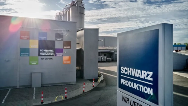 Schwarz Produktion Außenbranding