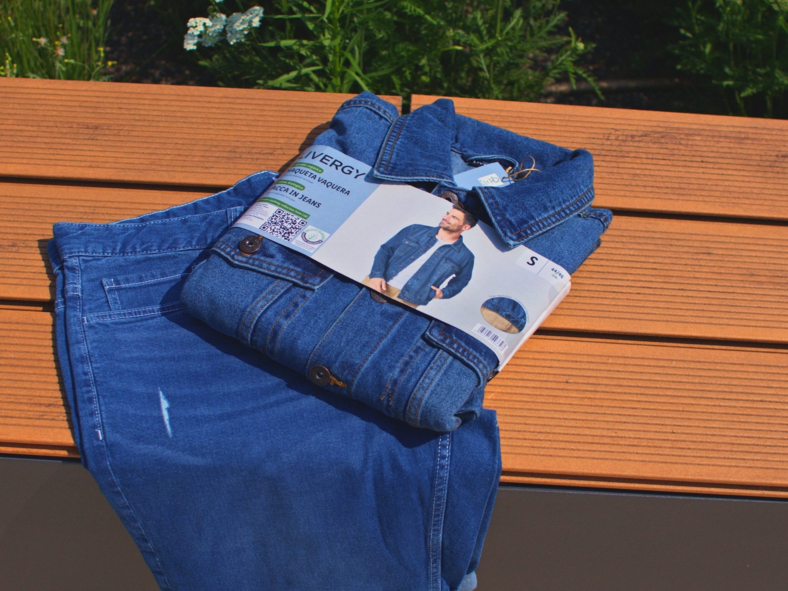 Recyclable textile collection of the companies of Schwarz Group