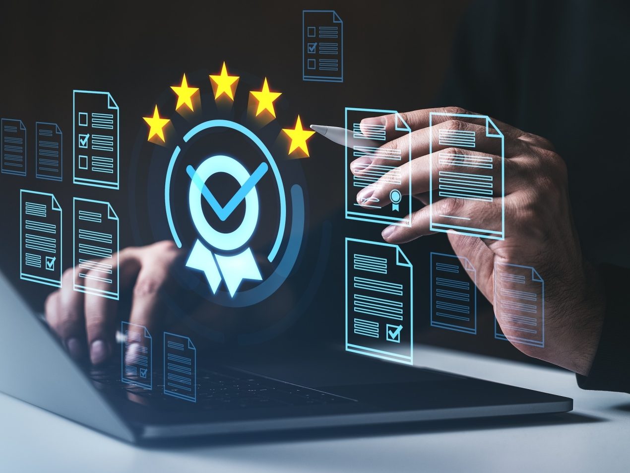 Digitale Zertifizierungs- und Compliance-Dokumente mit Qualitätssicherungssymbolen auf dem Bildschirm