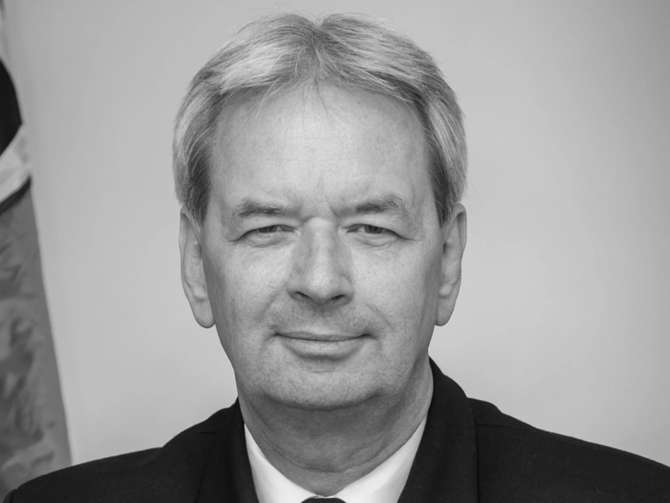 Dr. Thomas Daum