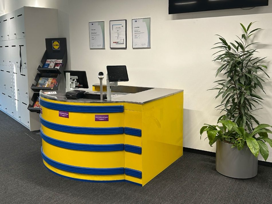 In der Sit Lehrwerkstatt steht ein Kassen-Counter, der auch in den Lidl-Filialen verwendet wird