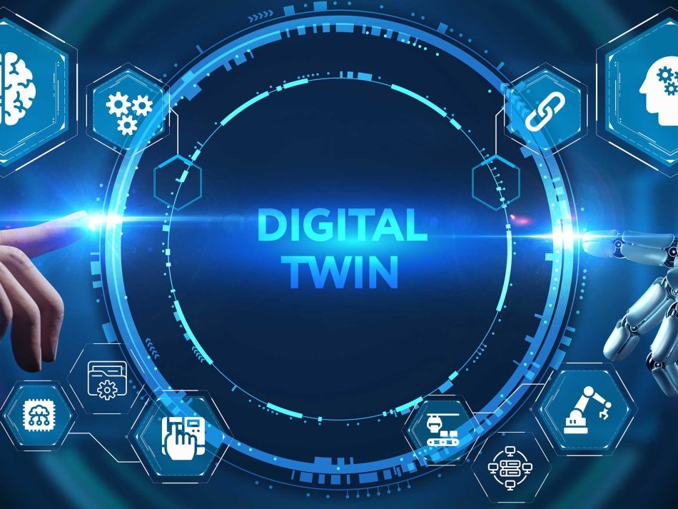 Futuristische Benutzeroberfläche mit dem Schriftzug Digital Twin, berührt von einer menschlichen und einer Roboterhand, umgeben von Technologie-Icons für KI und Automatisierung.
