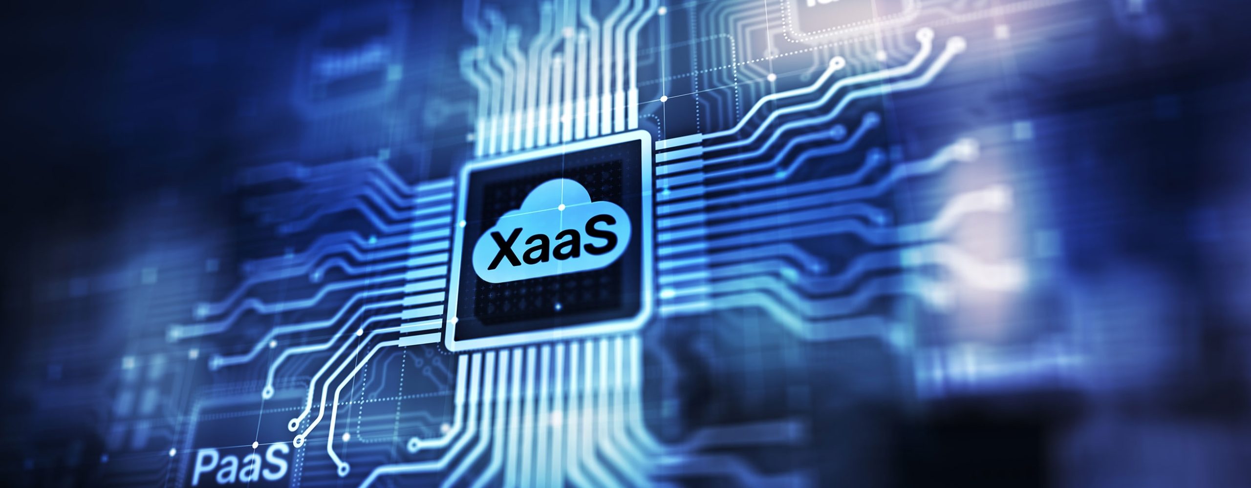 Abstrakte Darstellung von Cloud-Computing-Modellen mit Fokus auf XaaS, IaaS und PaaS auf einer digitalen Leiterplatte.