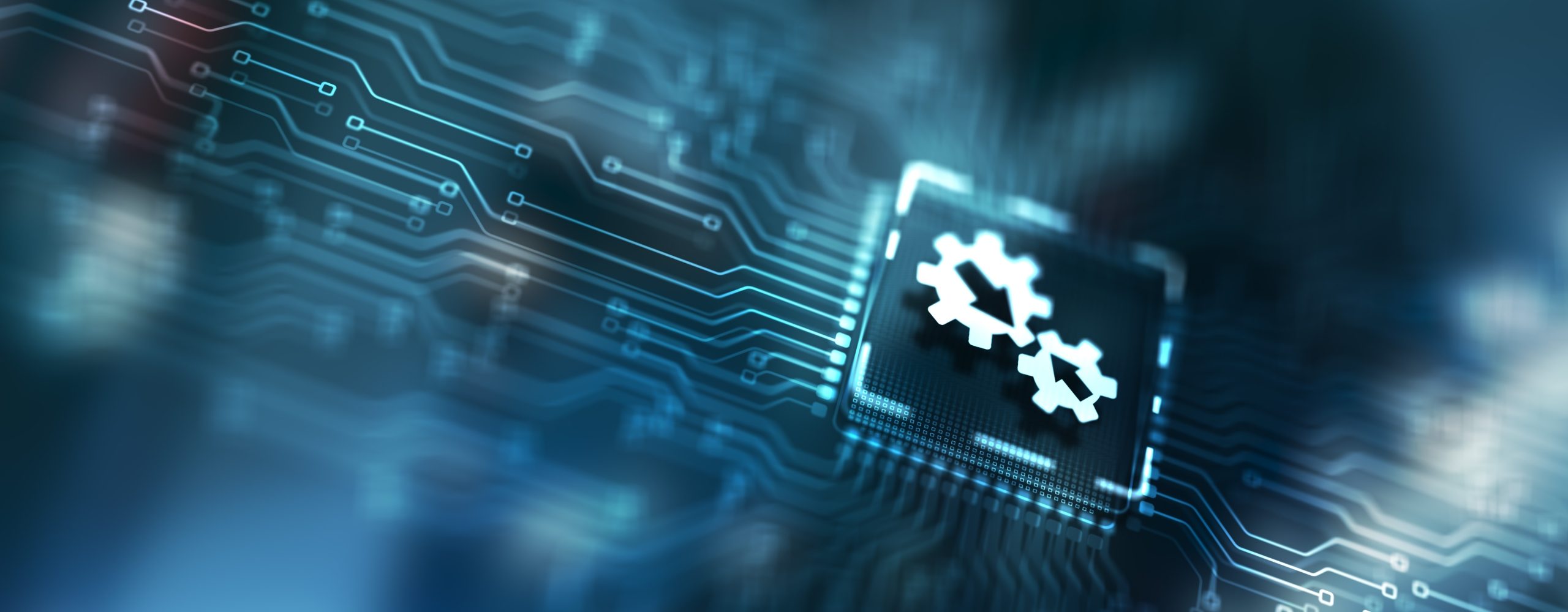 Technologie-Partnerschaft und Service-Integration: Zahnrad-Symbol auf Computerchip